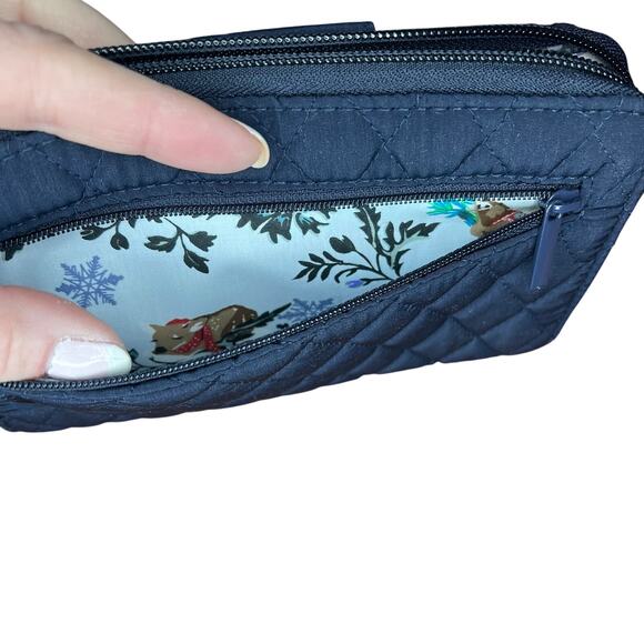 HTF Vera Bradley Merry Mischief Snow Day RFID Turnlock Wallet NWOT - Picture 10 of 11